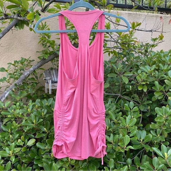 Athleta Athletic Workout Salmon Colored Tank Top Sz L EUC! - Picture 2 of 6